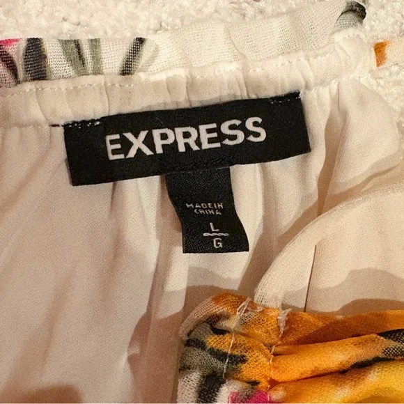 Express Floral Halter Top Women Large Smocked Peplum Waist Cream Yellow Girly - Picture 4 of 11